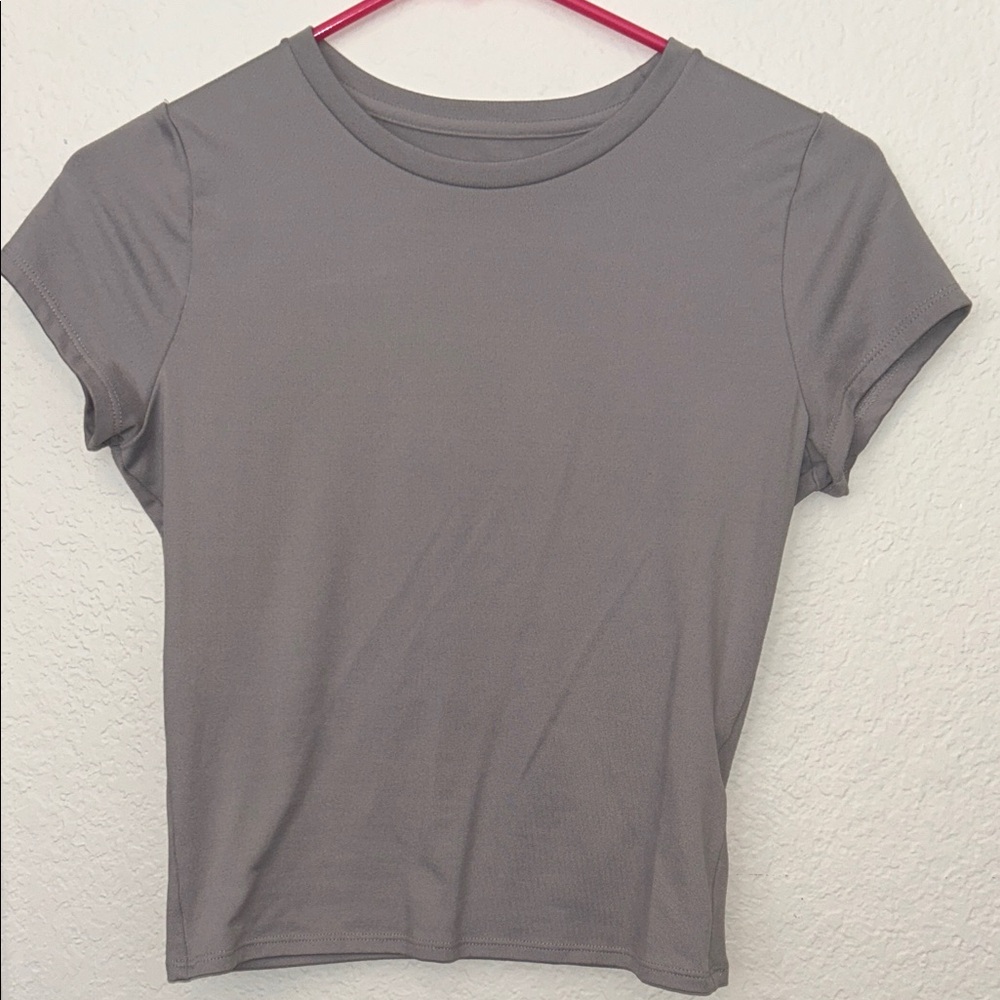 Hollister Gray Tan Fitting Casual Baby Tee Top